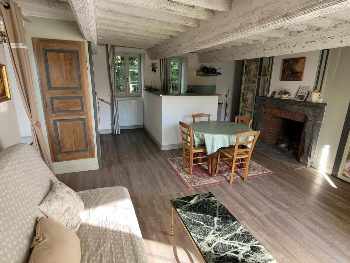 Gites Le Vieux Vinzelles Volvic Bagian luar foto