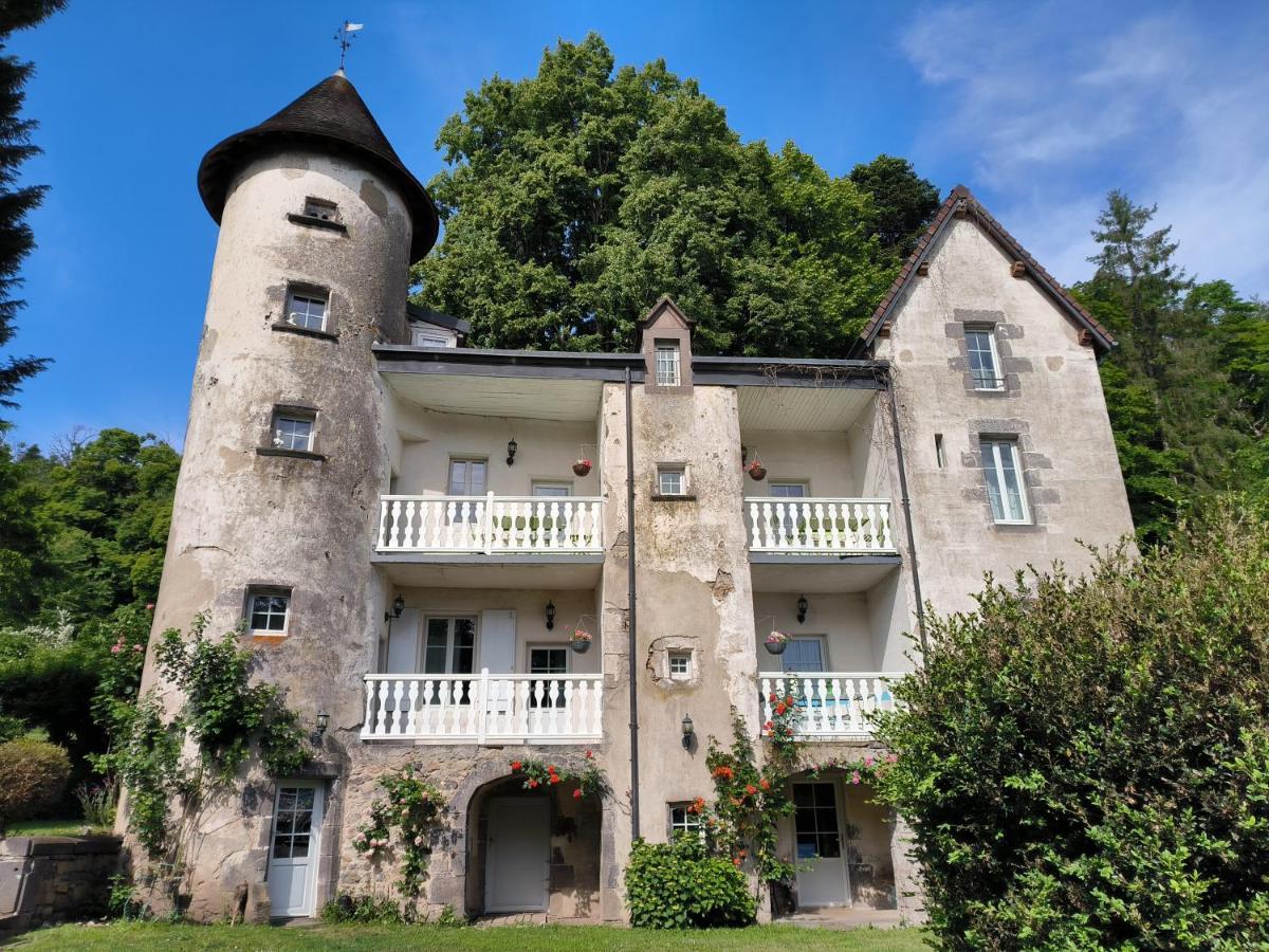 Gites Le Vieux Vinzelles Volvic Bagian luar foto