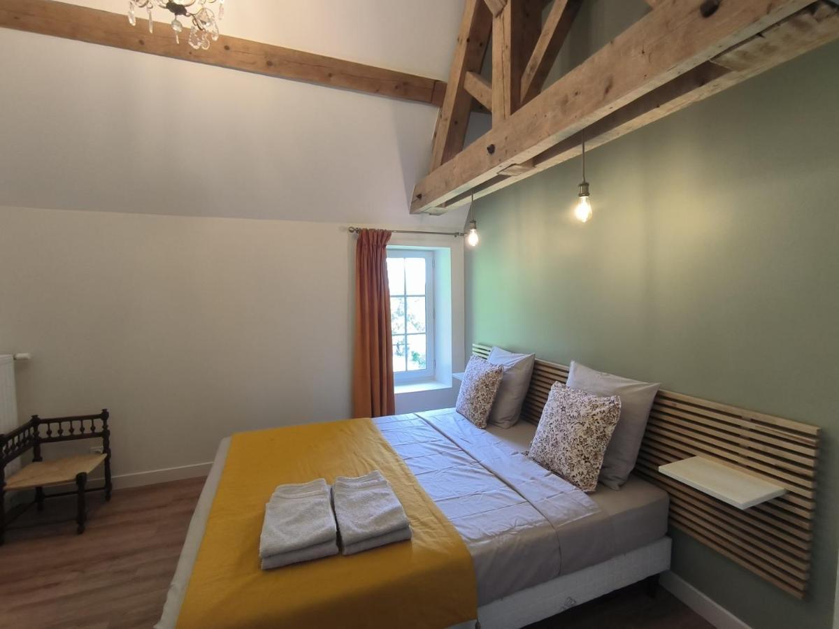 Gites Le Vieux Vinzelles Volvic Bagian luar foto