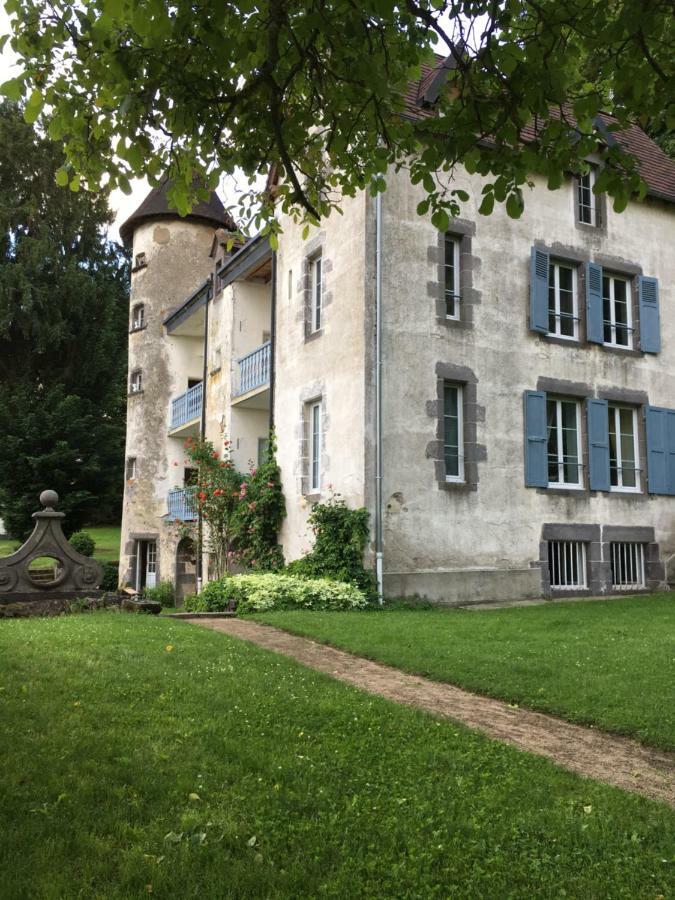 Gites Le Vieux Vinzelles Volvic Bagian luar foto